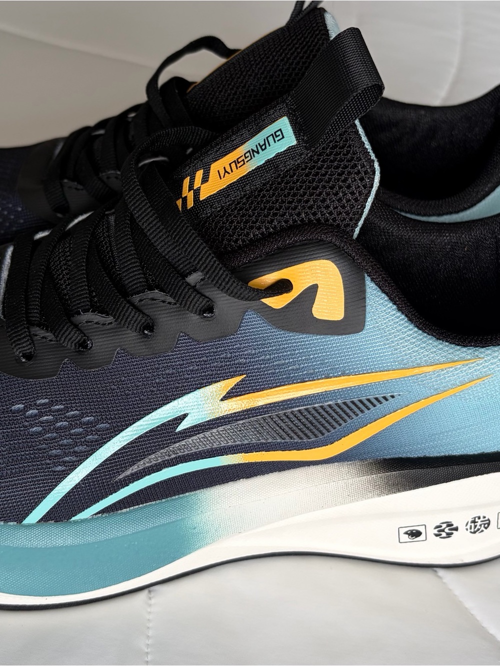 Men’s Black & Aqua Performance Running Shoes